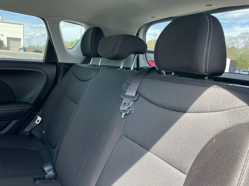 Used 2016 Kia Soul image 37