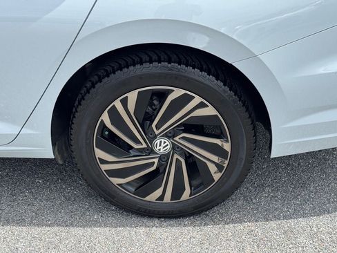 Used 2019 Volkswagen Jetta SEL Premium image 13
