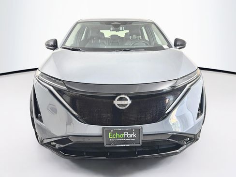 Used 2024 Nissan Ariya AWD image 2