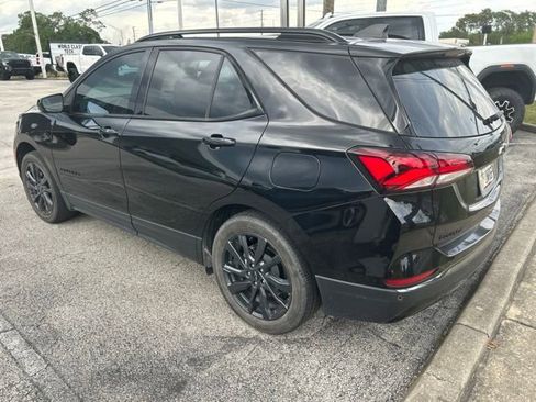 Used 2023 Chevrolet Equinox RS FWD image 3