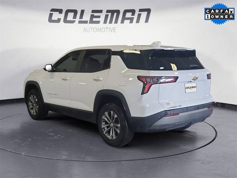 Used 2025 Chevrolet Equinox LT image 3