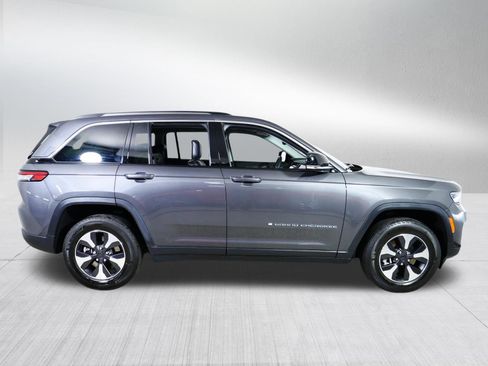 Used 2023 Jeep Grand Cherokee 4WD 4xe image 8