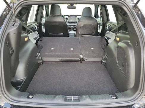 Used 2025 Jeep Compass Latitude w/ Sun & Sound Group AWD/4WD image 29
