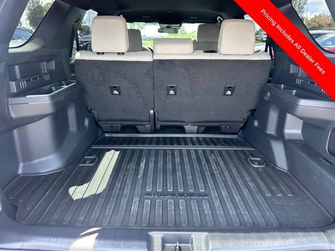 Used 2025 Toyota 4Runner SR5 AWD/4WD image 16