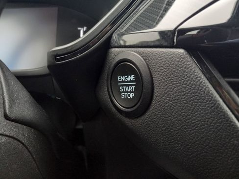 Used 2024 Ford Escape ST-Line image 25