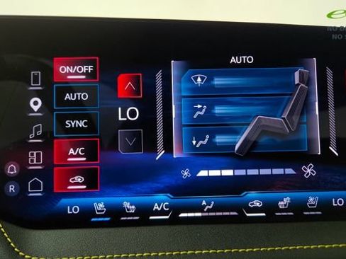 Used 2026 Chevrolet Corvette Z06 RWD image 41