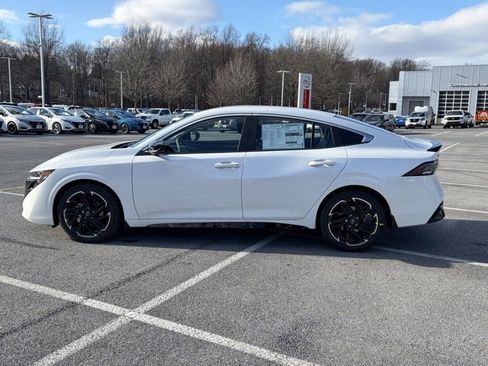 New 2026 Nissan Sentra SR w/ SR Premium Package image 4