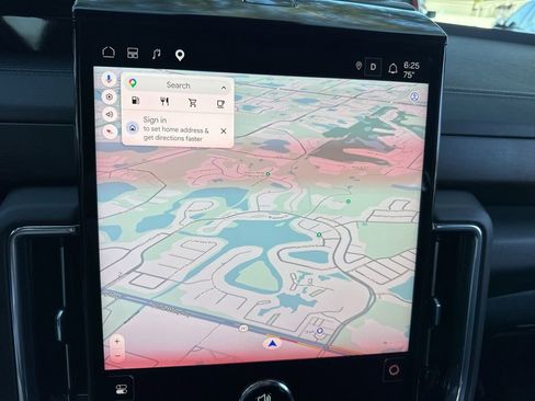 Used 2025 GMC Yukon XL Denali AWD/4WD image 30