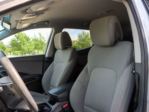 Used 2017 Hyundai Santa Fe Sport FWD image 14