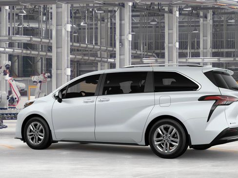 New 2026 Toyota Sienna Limited AWD/4WD image 5