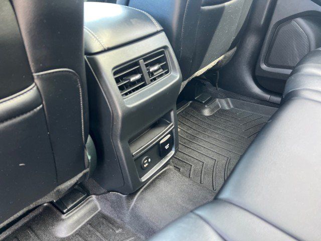 Used 2022 Ford Edge Titanium AWD/4WD image 26