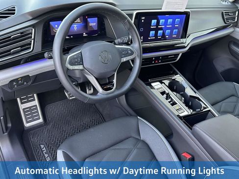 Certified 2025 Volkswagen Atlas Peak Edition SE image 11
