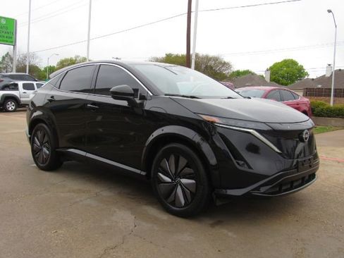 Used 2023 Nissan Ariya FWD image 4