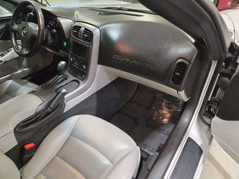 Used 2007 Chevrolet Corvette Coupe w/ Preferred Equipment Group image 25