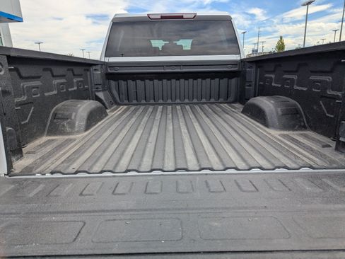 Used 2022 Chevrolet Silverado 3500 LTZ AWD/4WD image 32