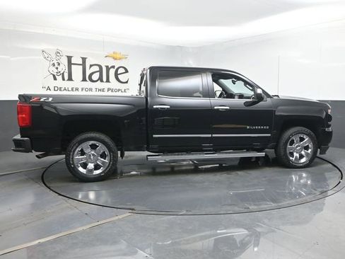Used 2018 Chevrolet Silverado 1500 LTZ Z71 w/ LTZ Plus Package AWD/4WD image 35