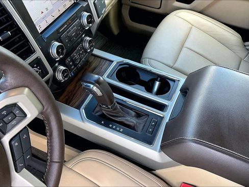 Used 2019 Ford F150 Lariat w/ Equipment Group 502A Luxury image 15