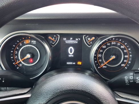 Used 2022 Jeep Wrangler Unlimited Sport AWD/4WD image 21