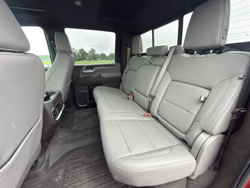 Used 2026 GMC Sierra 2500 SLT w/ SLT Premium Package AWD/4WD image 11
