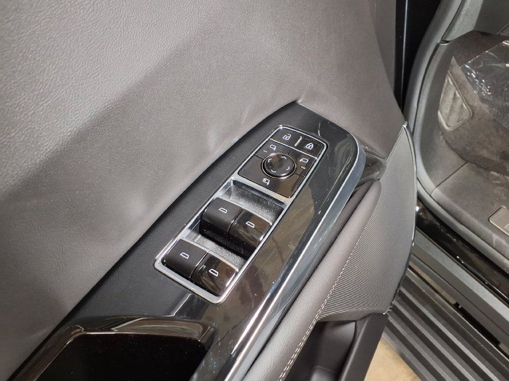 New 2026 Cadillac Escalade ESV Sport AWD/4WD image 15