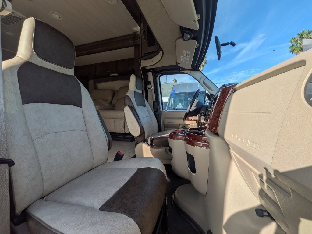 Used 2018 Ford E-350 and Econoline 350 Super Duty w/ Motorhome Prep Package RWD image 9