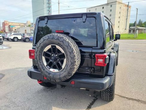 Used 2018 Jeep Wrangler Unlimited Rubicon AWD/4WD image 8