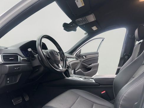 Used 2022 Honda Accord Sport image 9