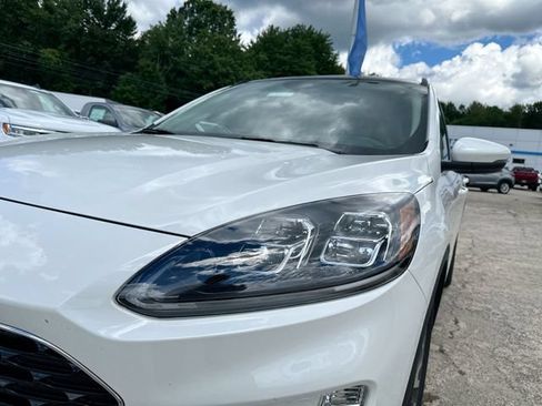 Used 2020 Ford Escape Titanium AWD/4WD image 50