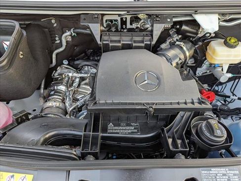 New 2025 Mercedes-Benz Sprinter 4500 image 16