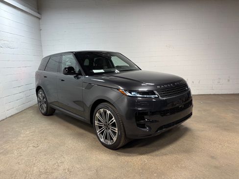 New 2026 Land Rover Range Rover Sport SE AWD/4WD image 4