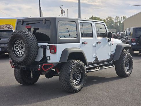 Used 2018 Jeep Wrangler Unlimited Sport S image 5