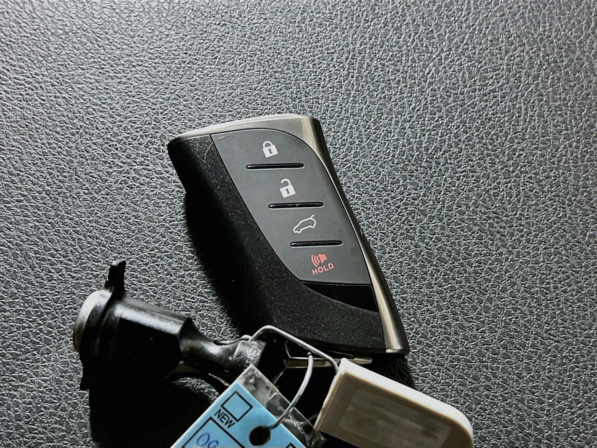 Used 2025 Toyota Camry SE FWD image 36