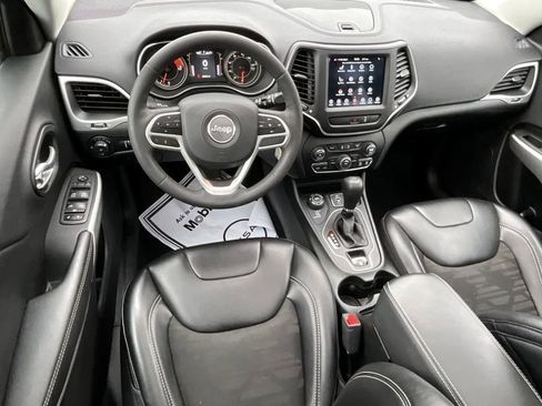 Used 2022 Jeep Cherokee Latitude w/ Sun & Sound Group image 30