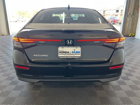 Used 2023 Honda Accord EX image 10
