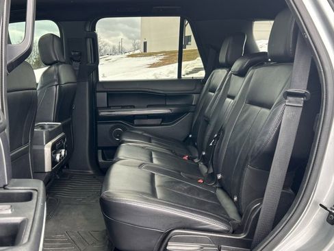 Used 2020 Ford Expedition XLT w/ Equipment Group 202A image 21
