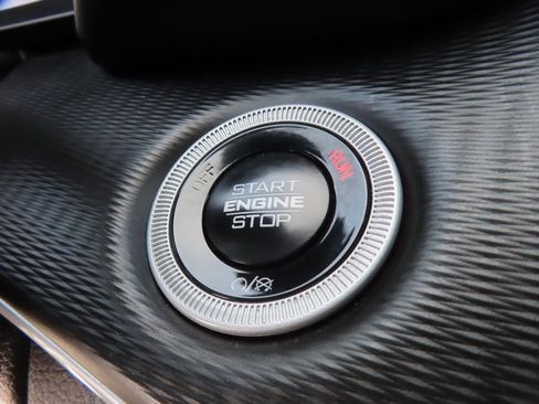 Certified 2025 Jeep Grand Cherokee L Altitude image 12