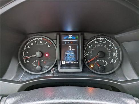 Used 2022 Toyota Tacoma SR AWD/4WD image 7