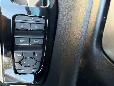 New 2026 Nissan Pathfinder SL AWD/4WD image 22