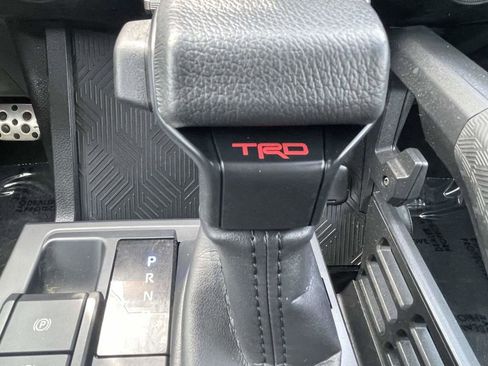 Used 2024 Toyota Tacoma TRD Sport AWD/4WD image 38
