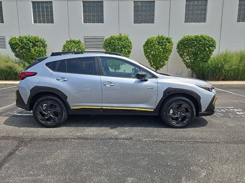 Used 2025 Subaru Crosstrek 2.5i Sport AWD/4WD image 9