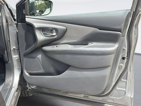 Used 2023 Nissan Murano SV FWD image 29