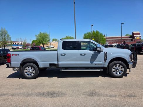 Used 2025 Ford F350 Lariat w/ Chrome Package AWD/4WD image 9