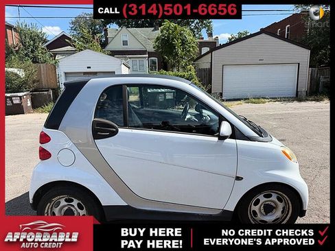 Used 2013 smart fortwo pure RWD image 6