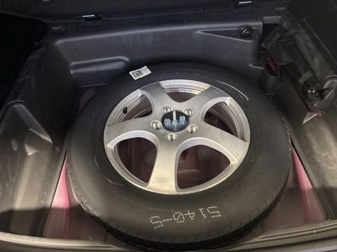 Certified 2023 Jeep Grand Cherokee Limited image 11