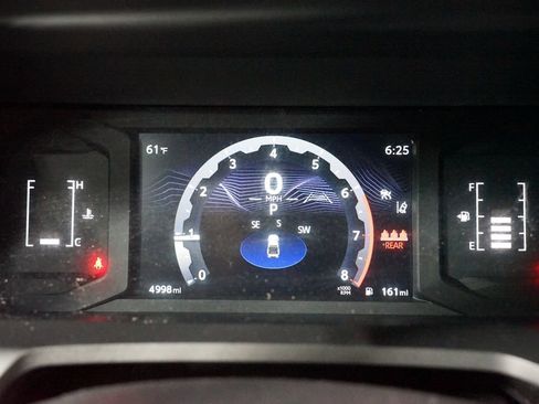 Used 2024 Toyota Tacoma SR5 w/ SR5 Upgrade Package RWD image 16