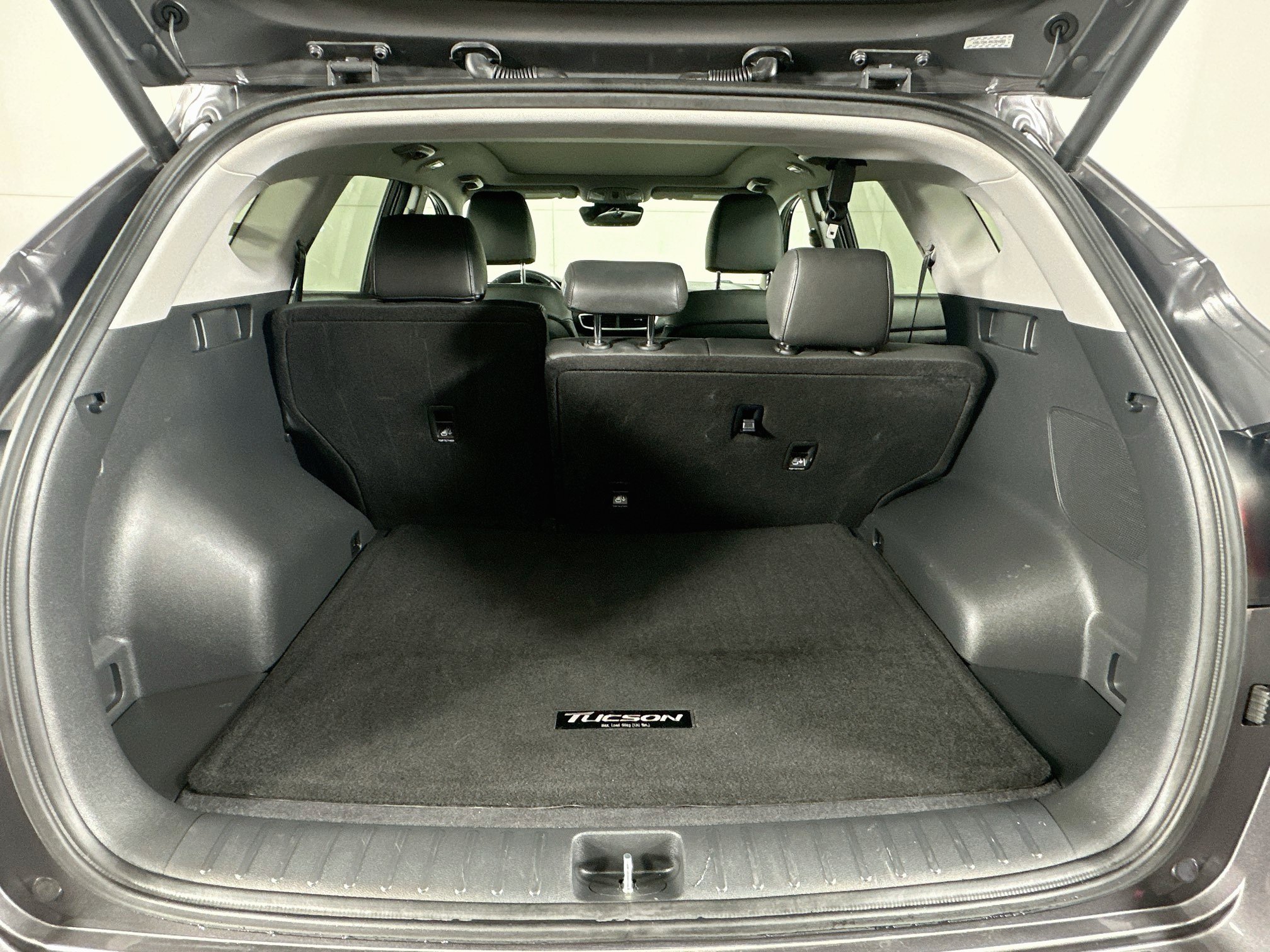 Used 2021 Hyundai Tucson Ultimate w/ Cargo Package FWD image 30