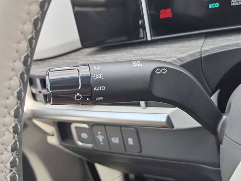 Used 2025 Hyundai Santa Fe Calligraphy AWD/4WD image 29