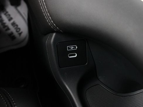 Used 2025 Honda HR-V EX-L image 45