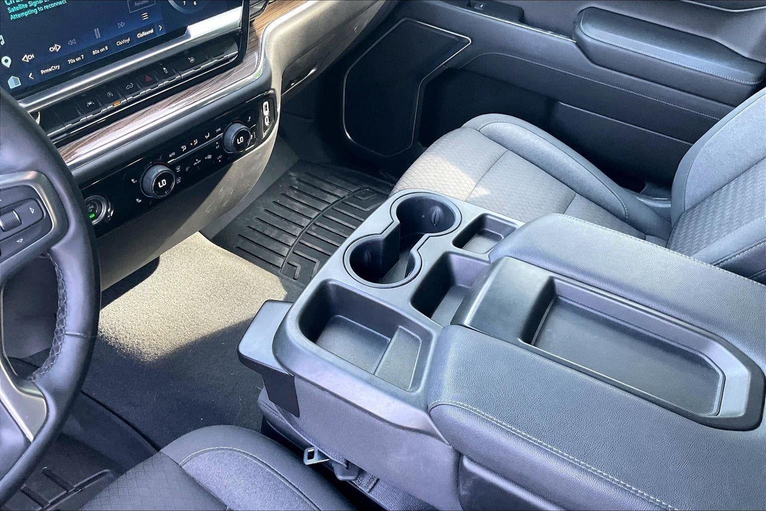 Used 2023 Chevrolet Silverado 1500 LT AWD/4WD image 18