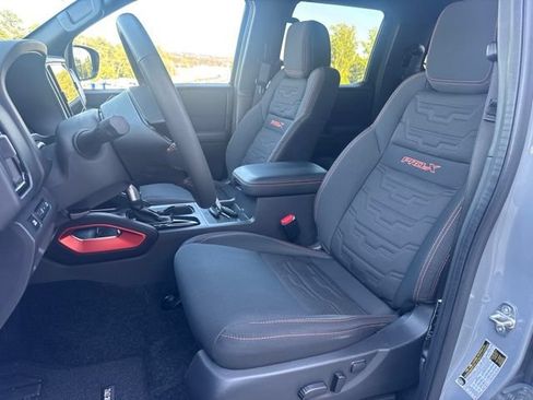Used 2025 Nissan Frontier Pro-X w/ Pro Convenience Package RWD image 9